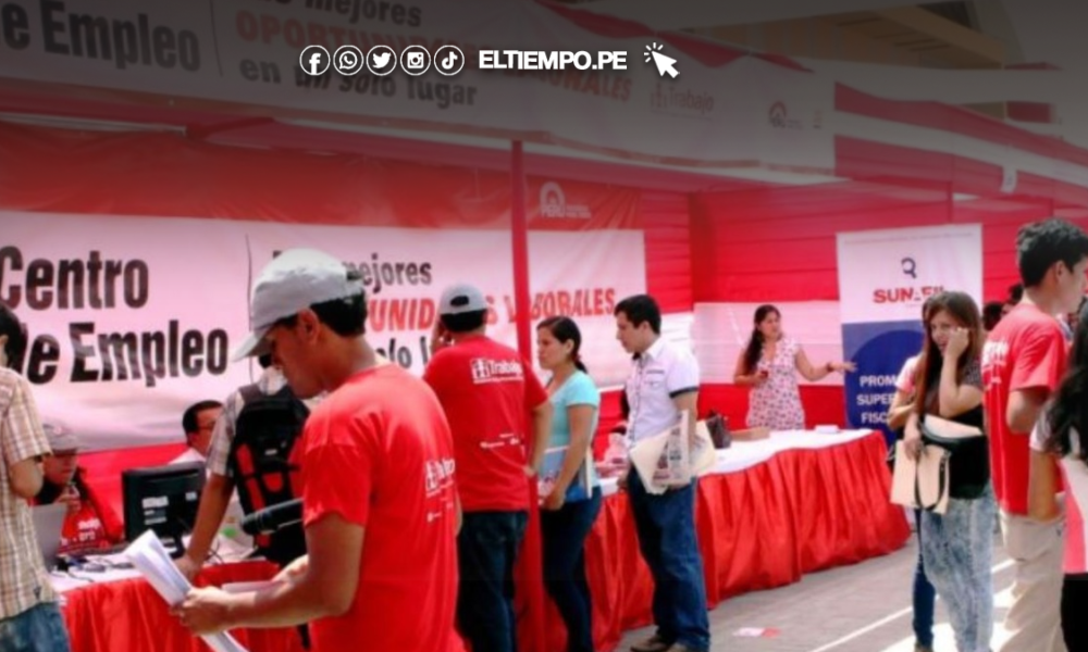 Piura enfrenta — Personas asisten a una feria de empleo en Piura para buscar oportunidades laborales ante la situación de vulnerabilidad laboral. Foto de: ELTIEMPO.PE