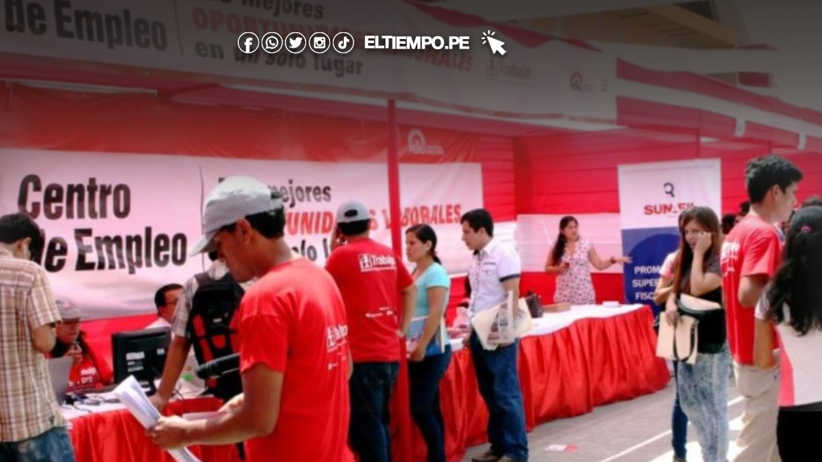 Piura enfrenta — Personas asisten a una feria de empleo en Piura para buscar oportunidades laborales ante la situación de vulnerabilidad laboral. Foto de: ELTIEMPO.PE