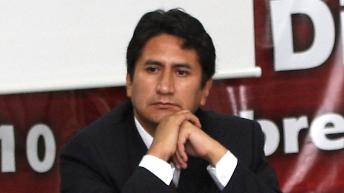 Vladimir Cerrón durante una rueda de prensa sobre el estado de su situación jurídica tras la decisión del Tribunal Constitucional. Foto de: Perú21