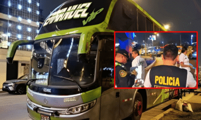 suspensión Emmanuel VIP — Un bus de la empresa Emmanuel VIP es inspeccionado por efectivos policiales tras los ataques y el herido chofer. Foto de: Exitosa Noticias