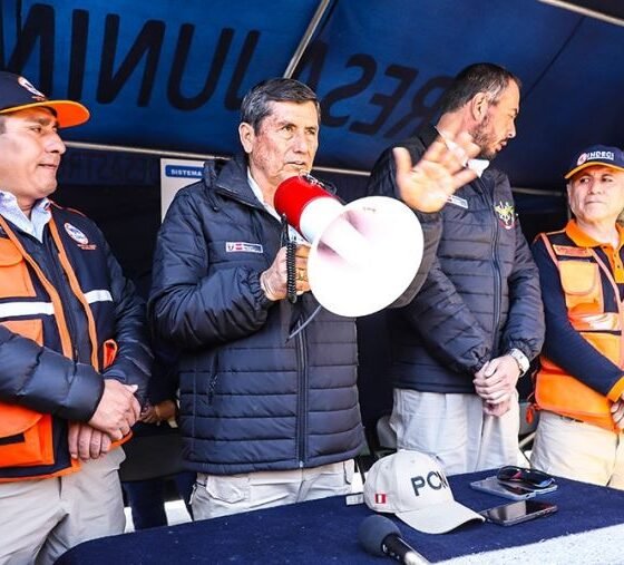 sismo Junín emergencia — Autoridades y personal de seguridad se reúnen en la región de Junín para coordinar la atención tras el sismo. Foto de: El Peruano