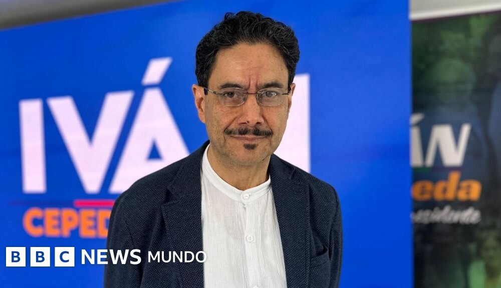 El excandidato presidencial Iván Cepeda habla sobre la defensa de las conquistas sociales en Colombia tras ser entrevistado por BBC Mundo. Foto de: BBC Mundo