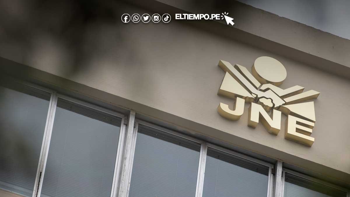 JNE inicia — El logotipo del Jurado Nacional de Elecciones (JNE) en la fachada de su sede institucional. Foto de: El Tiempo Piura