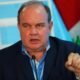 López Aliaga — Un hombre en una conferencia de prensa es retratado durante la noticia sobre la revocación de credenciales del senador ante el JNE. Foto de: Perú21