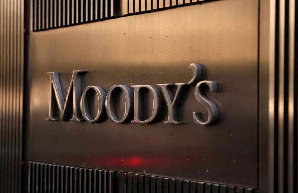 calificación riesgo Perú — Letrero de la firma Moody's en un edificio, relacionada con la calificación de riesgo del Perú tras la victoria de Keiko Fujimori. Foto de: Perú21