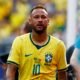 retiro neymar — Neymar Jr. se muestra desanimado tras la eliminación de Brasil en el Mundial, anunciando su retiro del fútbol internacional. Foto de: Jeenah Moon/Reuters