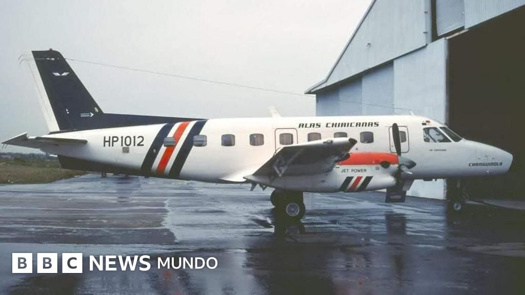 vuelo 901 Panamá — El avión de la aerolínea Alas Chiricanas involucrado en el atentado del vuelo 901 tras los hechos en Panamá. Foto de: Ministerio Público de Panamá