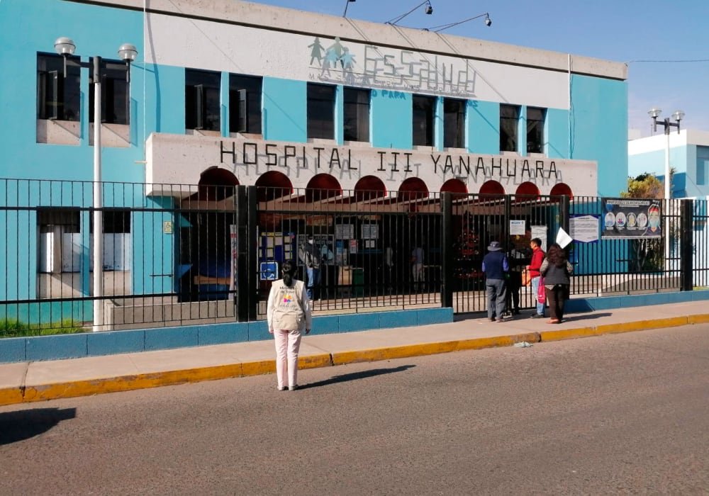 contrataciones EsSalud Arequipa — Fachada del Hospital III Yanahuara en Arequipa, donde se reportan irregularidades en la conformidad de compras de EsSalud. Foto de: El Búho