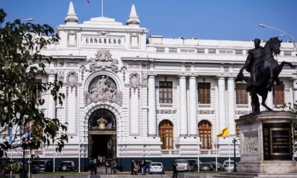 Gobierno remite acta — Fachada del Palacio del Congreso de la República en Lima, donde se remite el acta de la delegación de facultades. Foto de: Gestión
