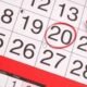 MEF propone trasladar — Calendario con el día 20 resaltado en rojo, ilustrando la organización de los feriados y días no laborables en Perú. Foto de: Gestión