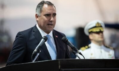 El ministro de Defensa anuncia nuevas medidas para combatir la extorsión y el sicariato en el transporte público. Foto de: Perú21