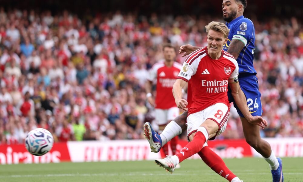 Arsenal derrota Chelsea — Martin Odegaard anota el gol de la victoria para el Arsenal ante el Chelsea en el Emirates Stadium. Foto de: Justin Setterfield/Getty Images