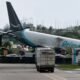 Crash avión Amazon Miami — Un avión de carga de Amazon es visto tras accidentarse en el Aeropuerto Internacional de Miami el 6 de septiembre. Foto de: Joe Raedle/Getty Images/AFP