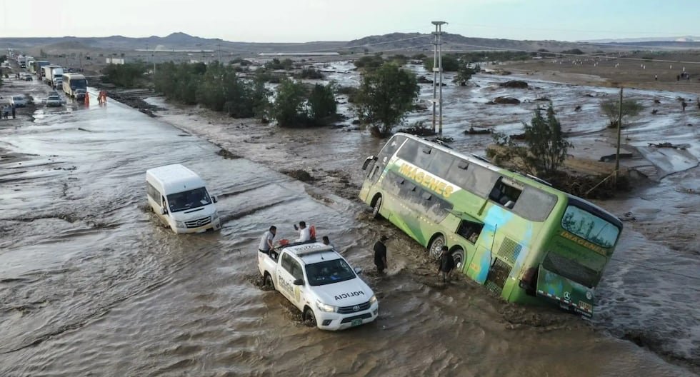 fenómeno El Niño Perú — Las inundaciones causadas por el fenómeno de El Niño afectan la infraestructura y la economía en la región. Foto de: Gestión
