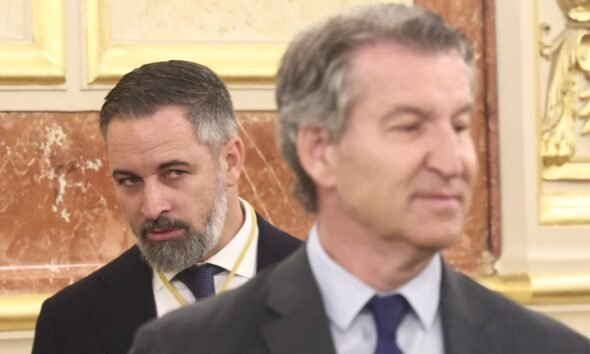 Feijóo Abascal — Santiago Abascal y Alberto Núñez Feijóo se unen en una protesta conjunta ante la crisis de Ceuta. Foto de: Eduardo Parra (Europa Press