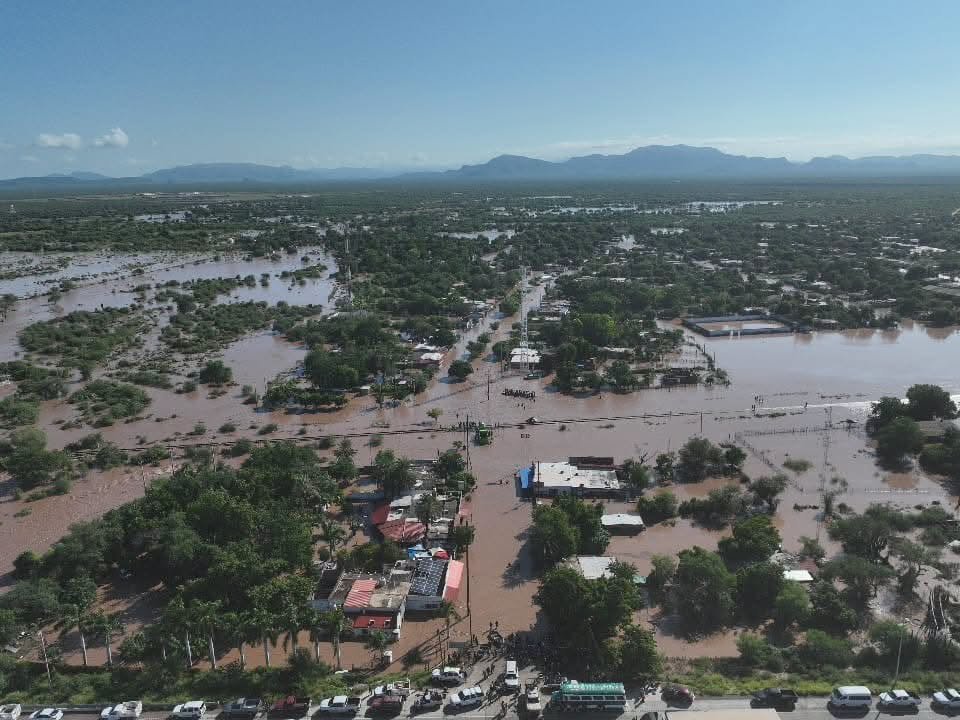 fenómeno El Niño Latinoamérica — Inundaciones causadas por el fenómeno de El Niño afectan zonas rurales y urbanas, afectando la infraestructura y la vegetación en la región. Foto de: Mongabay Perú